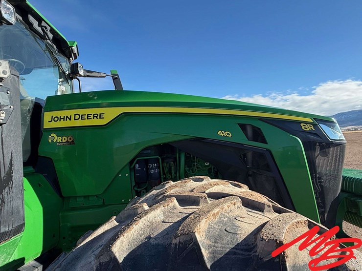 2020-john-deere-8r-410-image-19