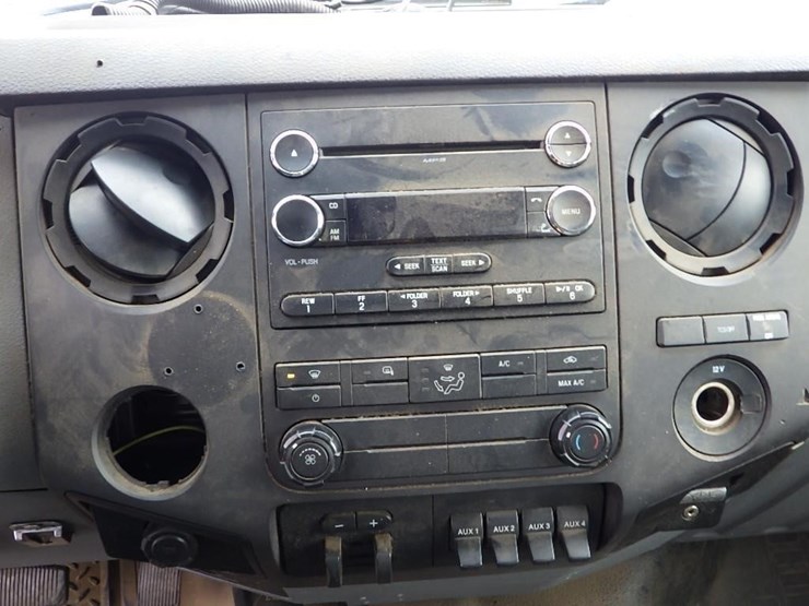 2012-ford-f550-image-34