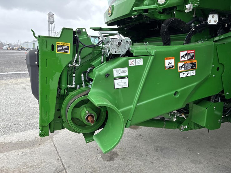 2023-john-deere-s780-image-21