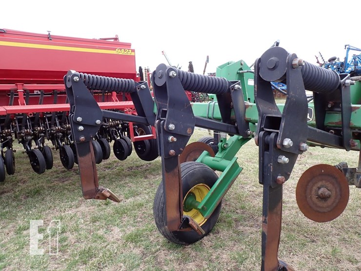 john-deere-2100-image-7