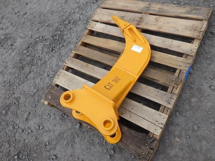 caterpillar-307-image-1