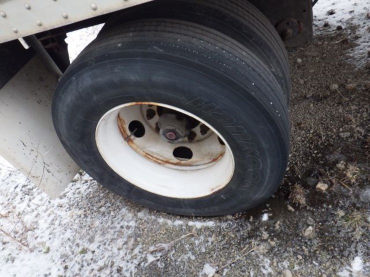 2018-strick-van-image-6