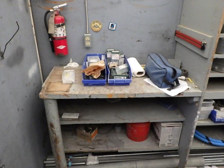 2004-ford-e350-image-10