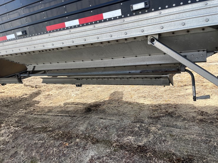 2016-timpte-42'-hopper-image-25