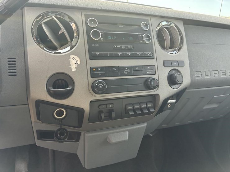 2016-ford-f550-xlt-image-16