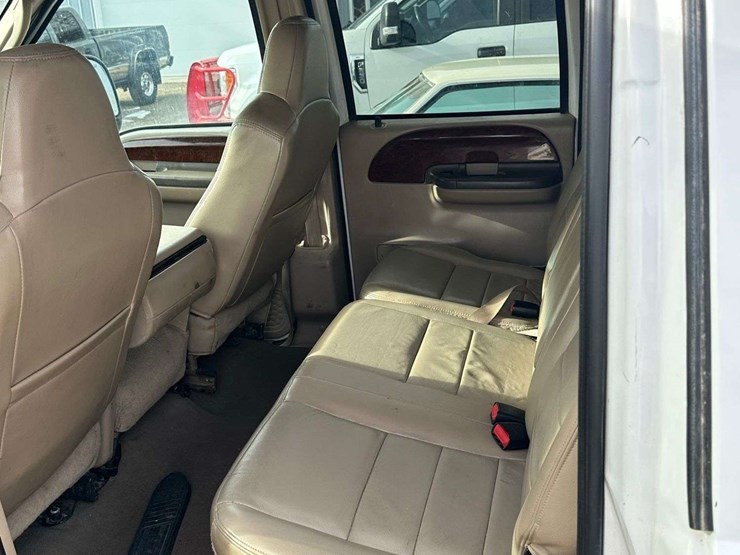 2004-ford-f250-lariat-image-22