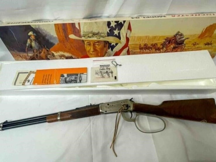 john-wayne-commemorative-winchester-rifle-image-9