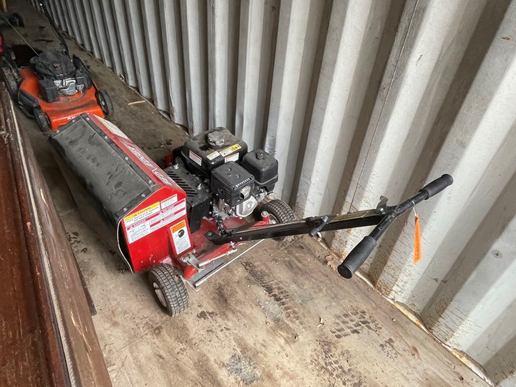 #2001-•-bed-edger-image-6