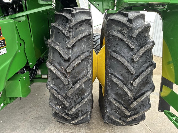 2023-john-deere-s780-image-36