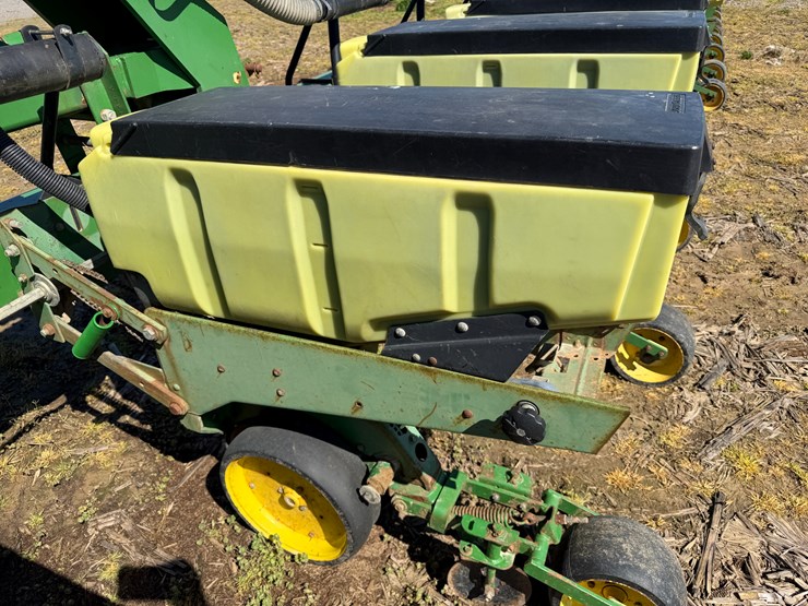 john-deere-1720-image-35
