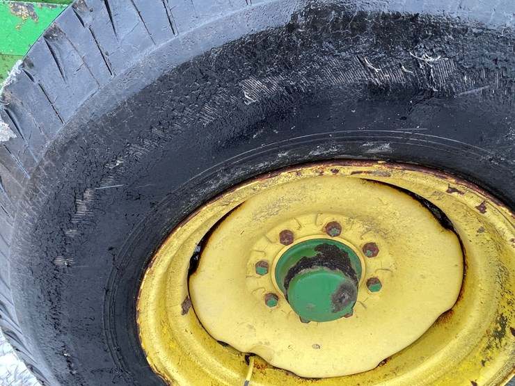 john-deere-680-image-15