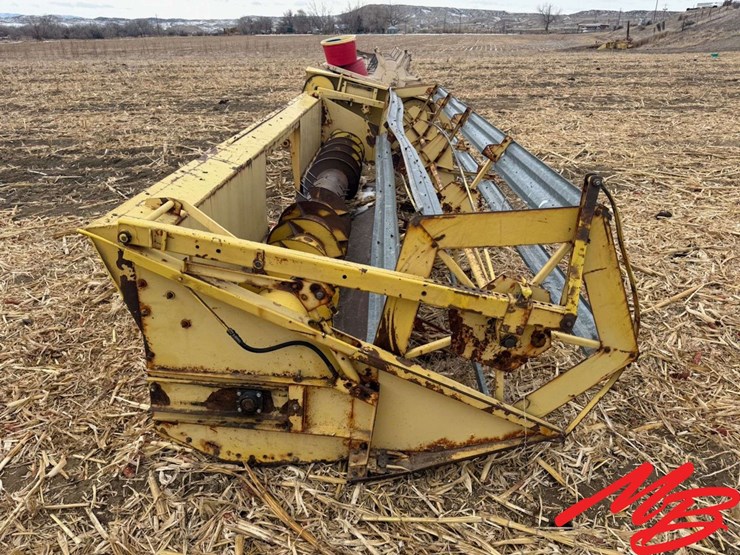 new-holland-960-image-4