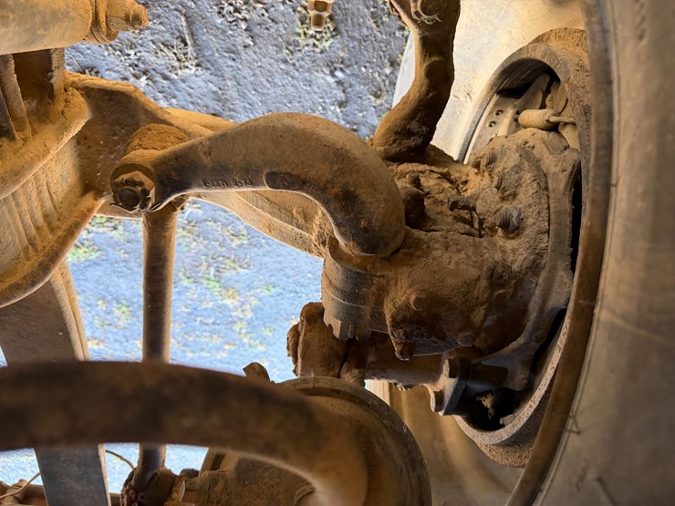 #42453-•-1996-freightliner-daycab-truck-tractor-vin:-1fupdcxb8th744360-image-42