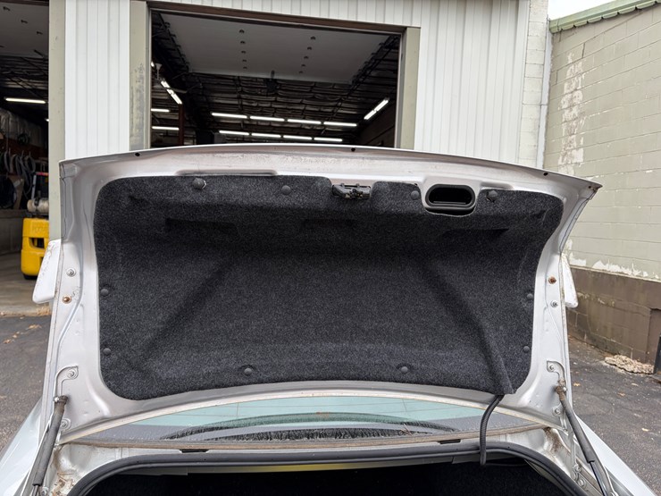 #1021-•-2014-chevy-impala-ltz-limited-(eau-claire,-wi)-(has-wi-title)-image-32