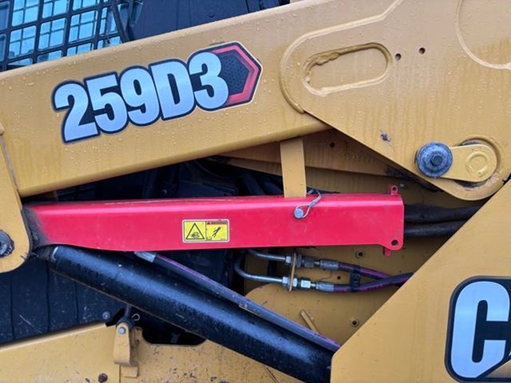 2021-caterpillar-259d3-image-14