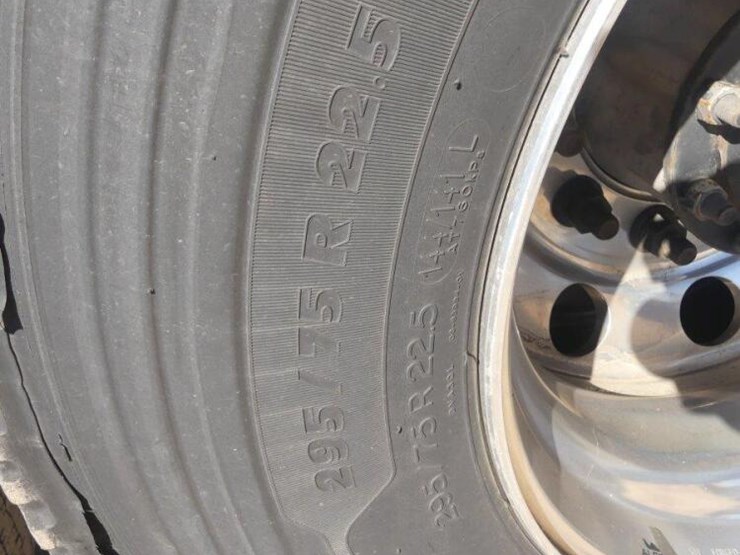 2023-freightliner-cascadia-116-image-5