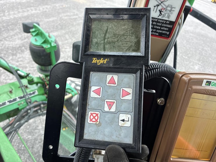 1998-john-deere-4700-image-66