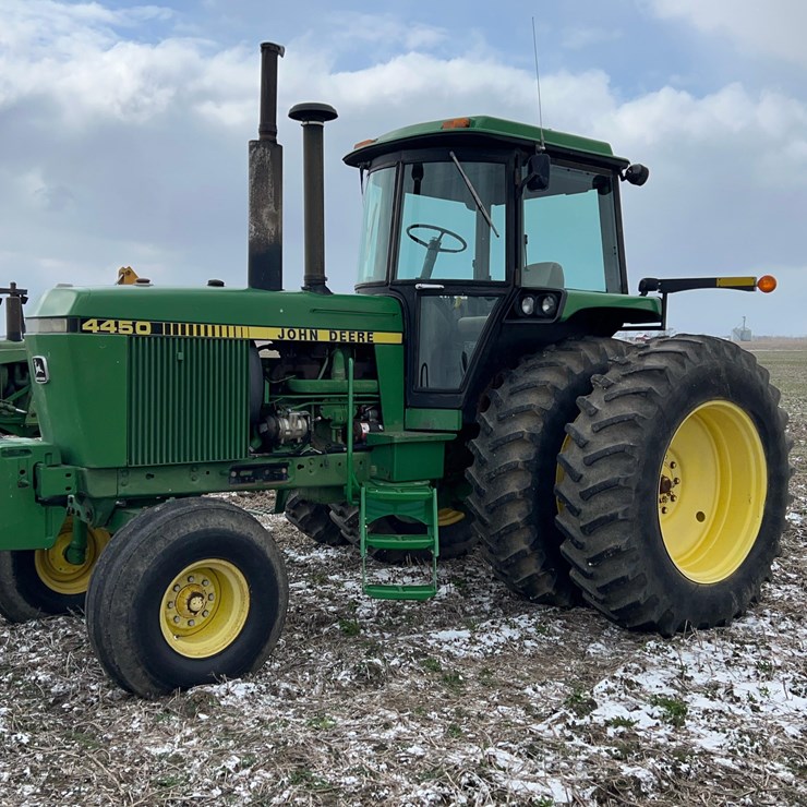 1983 JOHN DEERE 4450