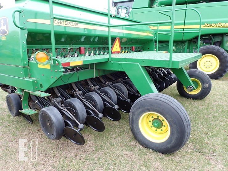 john-deere-1590-image-8