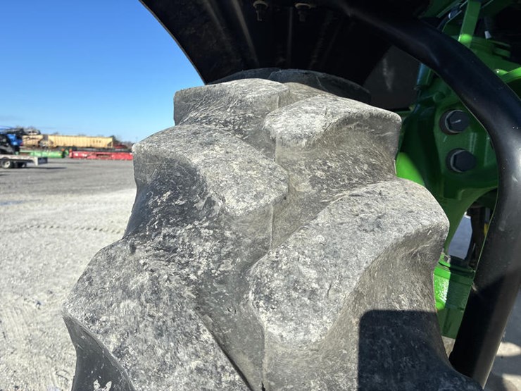2022-john-deere-410r-image-58