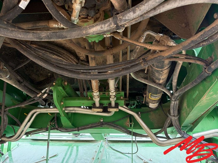 2011-john-deere-r450-image-16
