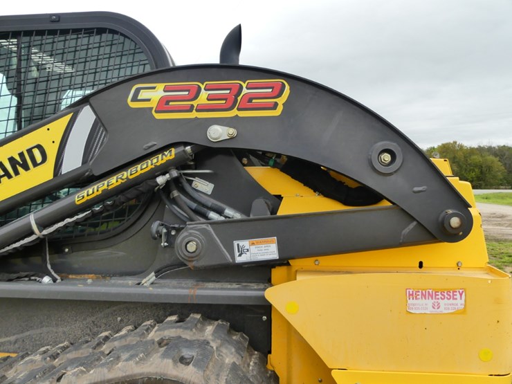 new-holland-c232-image-8