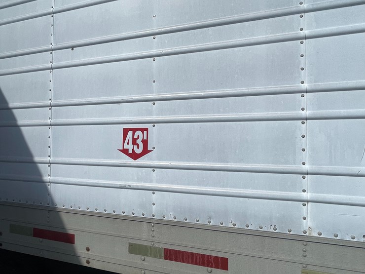 1999-utility-53'-image-9