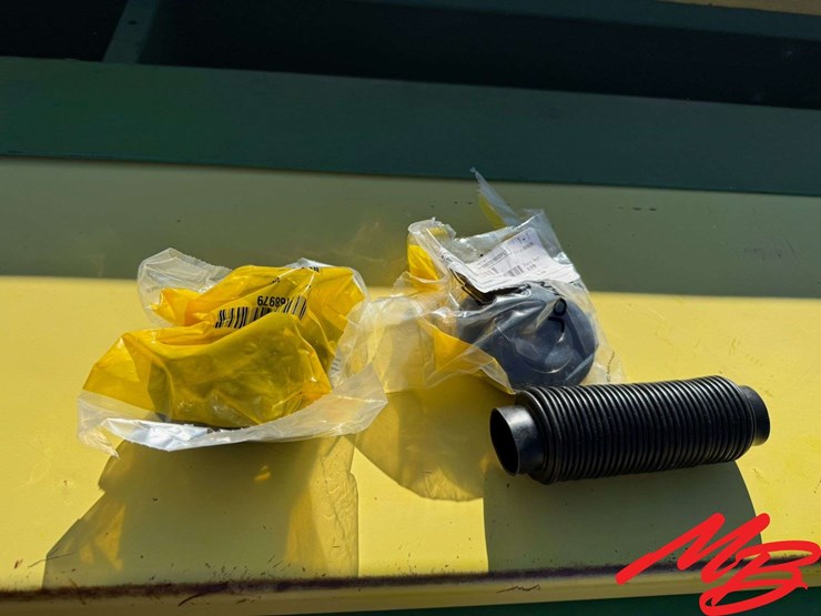 john-deere-8300-image-18