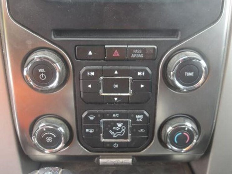 2014-ford-f150-image-19