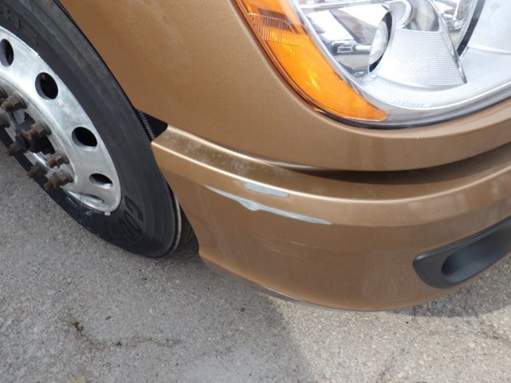 2022-kenworth-t680-image-3