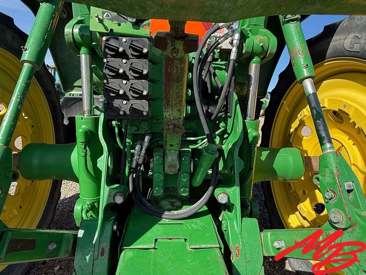 1998-john-deere-8100-image-13