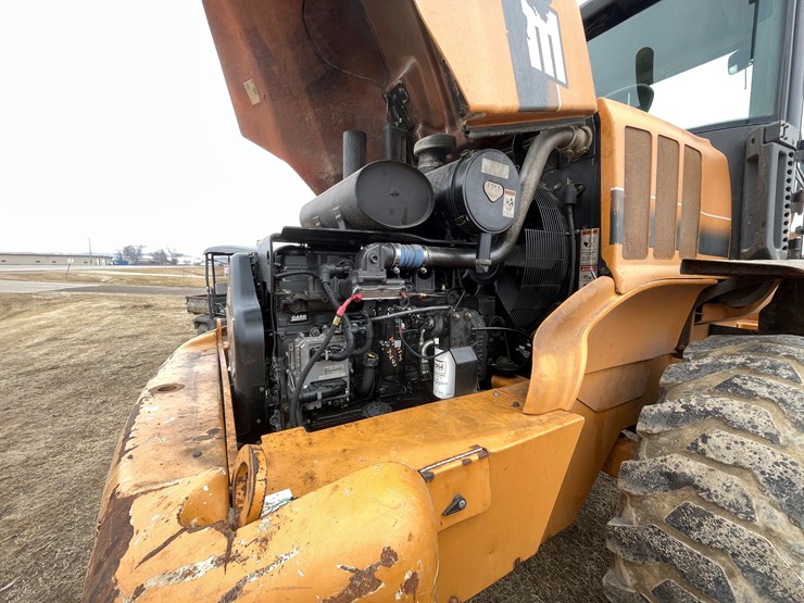 2008-case-621e-xr-image-10