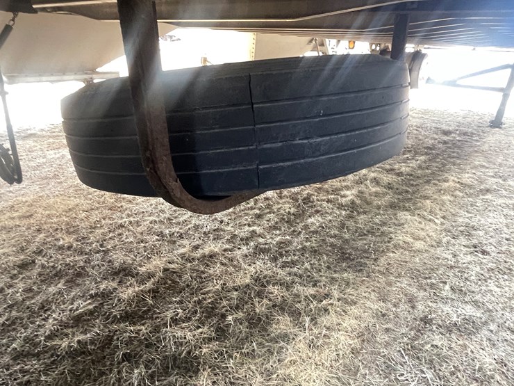 1999-utility-53'-image-49