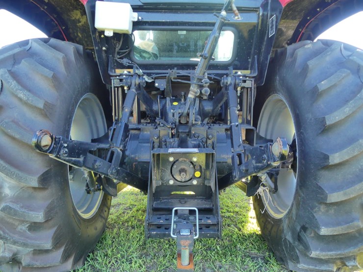 2020-mahindra-6075-image-5