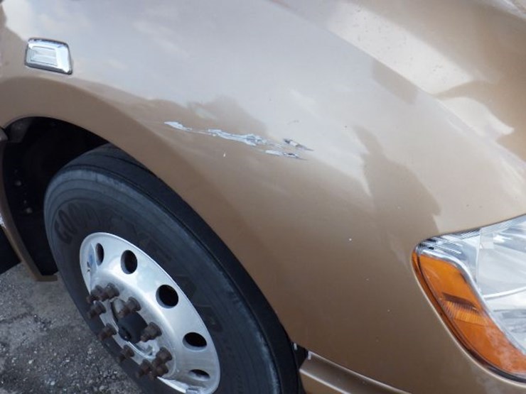 2022-kenworth-t680-image-4