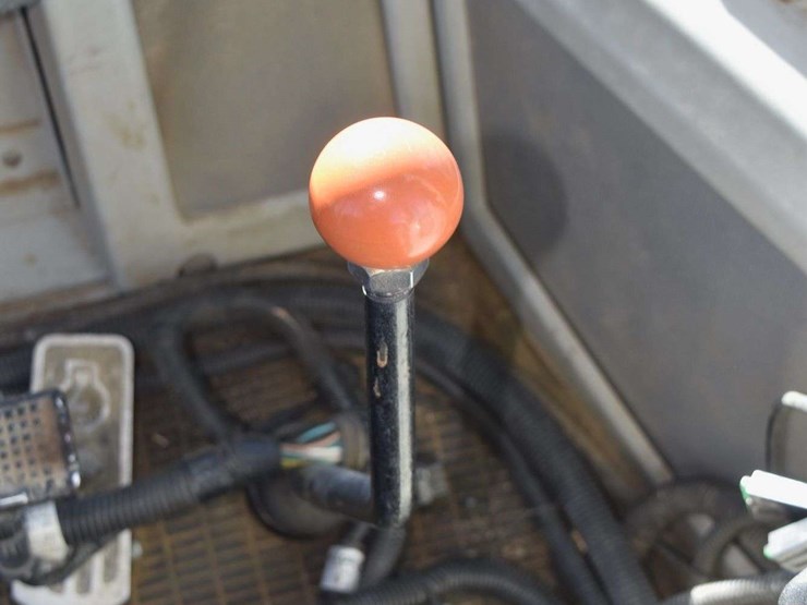 1991-versatile-846-image-40