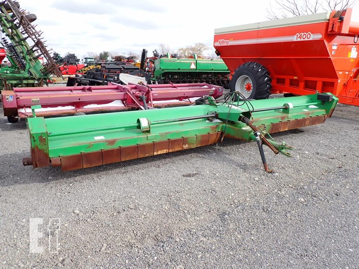 john-deere-120-image-2