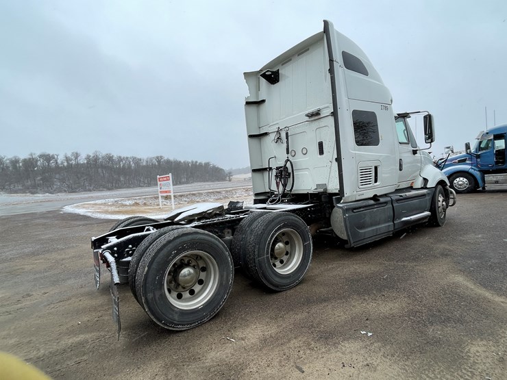 2016-international-prostar-image-6