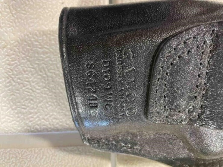 box-of-misc.-holsters-image-13