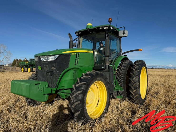 2015-john-deere-7210r-image-1
