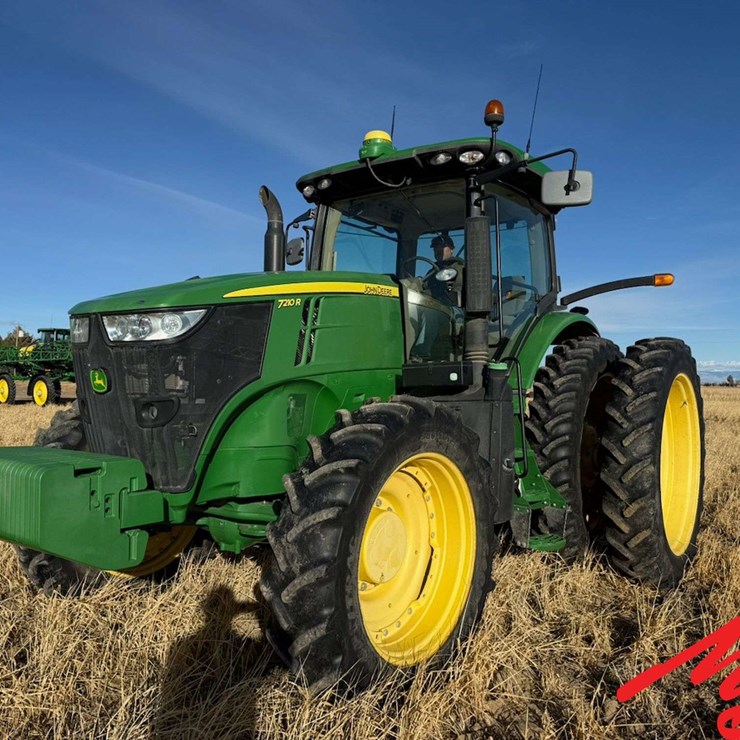 2015 JOHN DEERE 7210R