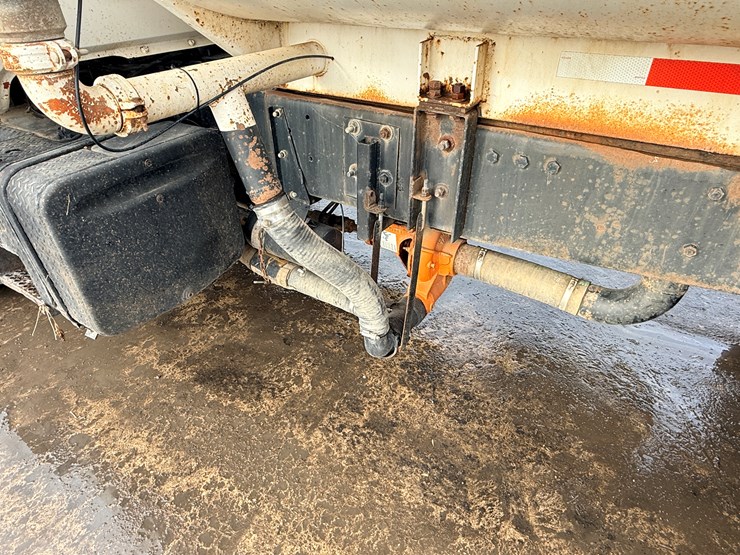 1988-mack-dm690s-image-17