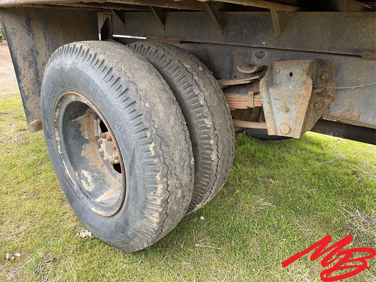 1981-international-s1900-image-5