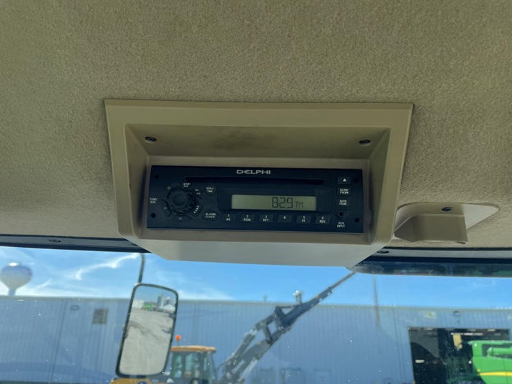 2009-john-deere-9530-image-55