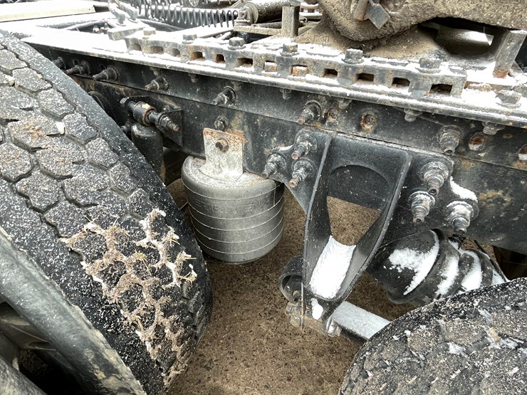 2016-international-prostar-image-17