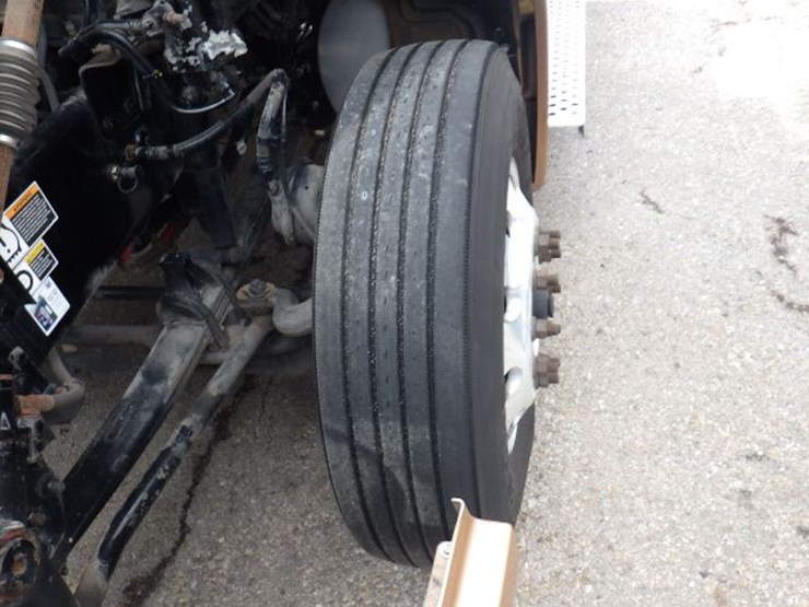 2022-kenworth-t680-image-22