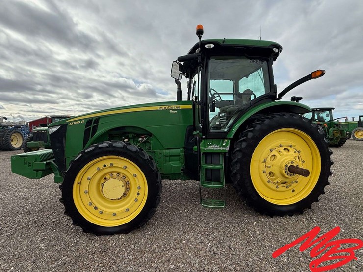 2013-john-deere-8285r-image-5