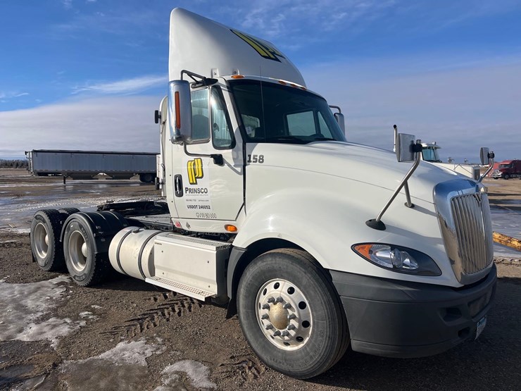 2015-international-prostar-image-5