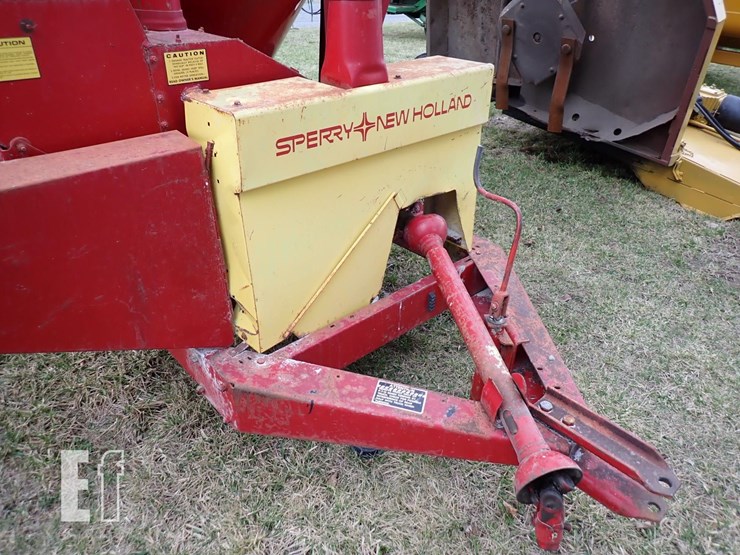 new-holland-353-image-3