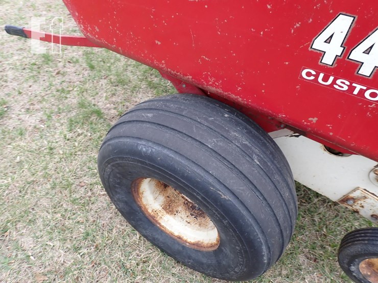 case-ih-4390-image-4